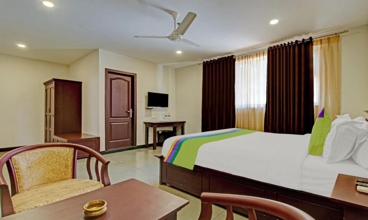 Treebo Prince Hotell Kottayam Exteriör bild