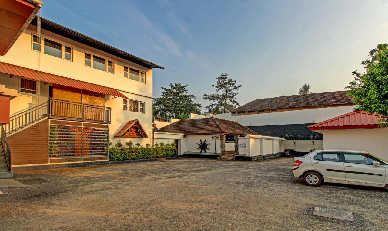 Treebo Prince Hotell Kottayam Exteriör bild